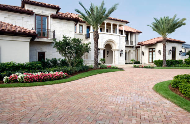 Best Local Driveway Pavers  in Rossville, IN